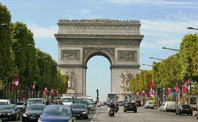 Arc de Triomphe - Triumphbogen Paris