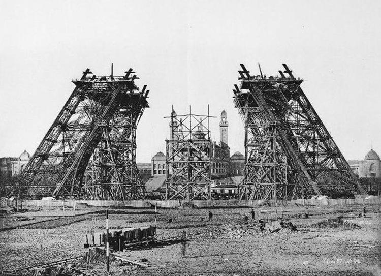 Eiffelturm - 7 Dezember 1887